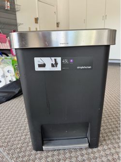 Trash bin