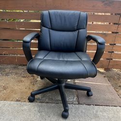 Black Office Chair