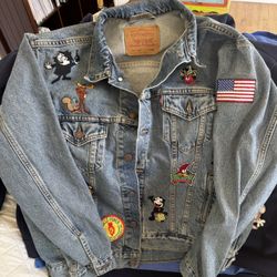 Like New Levi Jacket With Collectible Patches