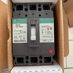 30 AMP Industrial Circuit Breaker 