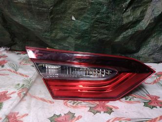 2018-19 Toyota Camry Left Trunk Light Red Regular