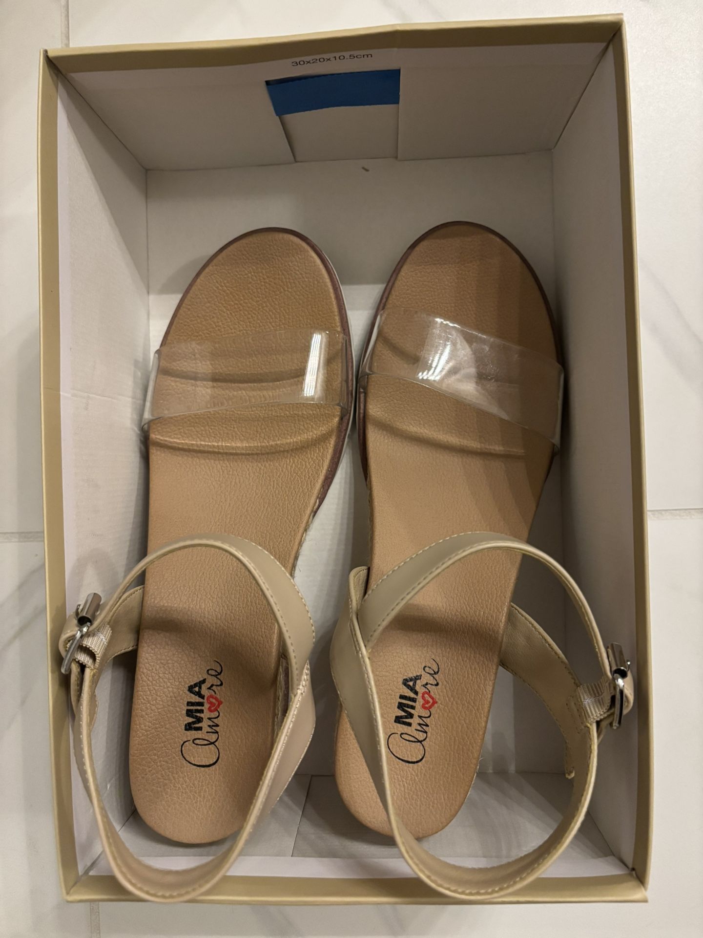 Mia Brand Low Wedge Size 9 Women Wedge