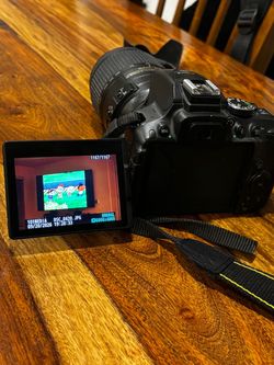 Nikon 5300 DSLR Camera with Lens