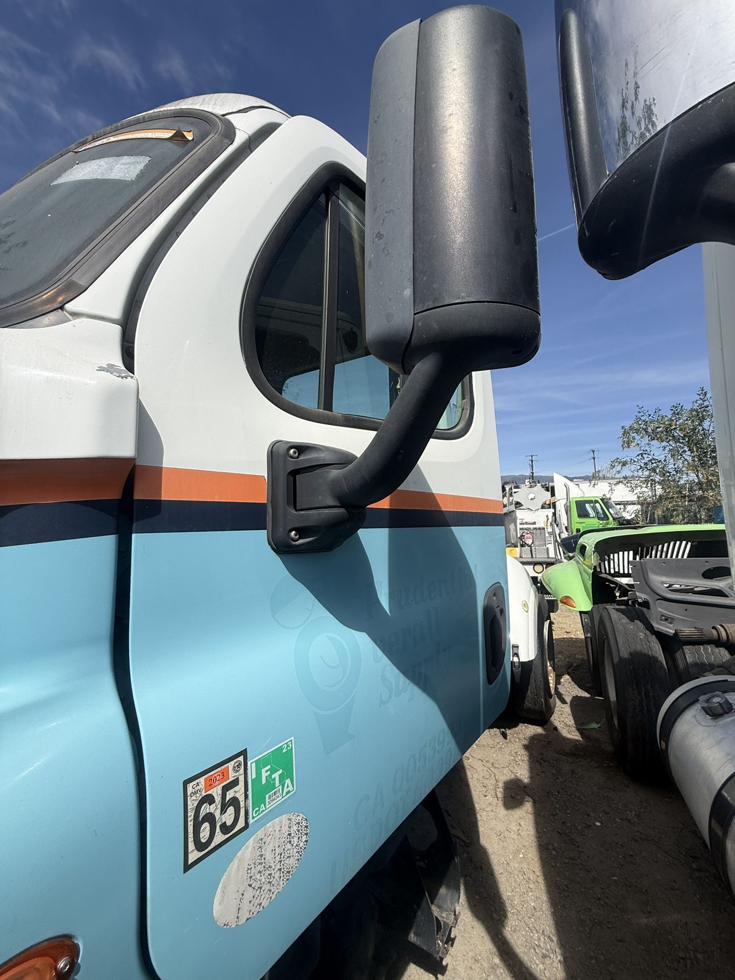 2015 Frighliner Driver Side Door / $495