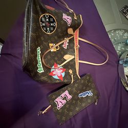 LV Tote And Pouch 