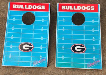 The Original Bean Bag Tailgate Toss Georgia Bulldogs Cora nhole Set