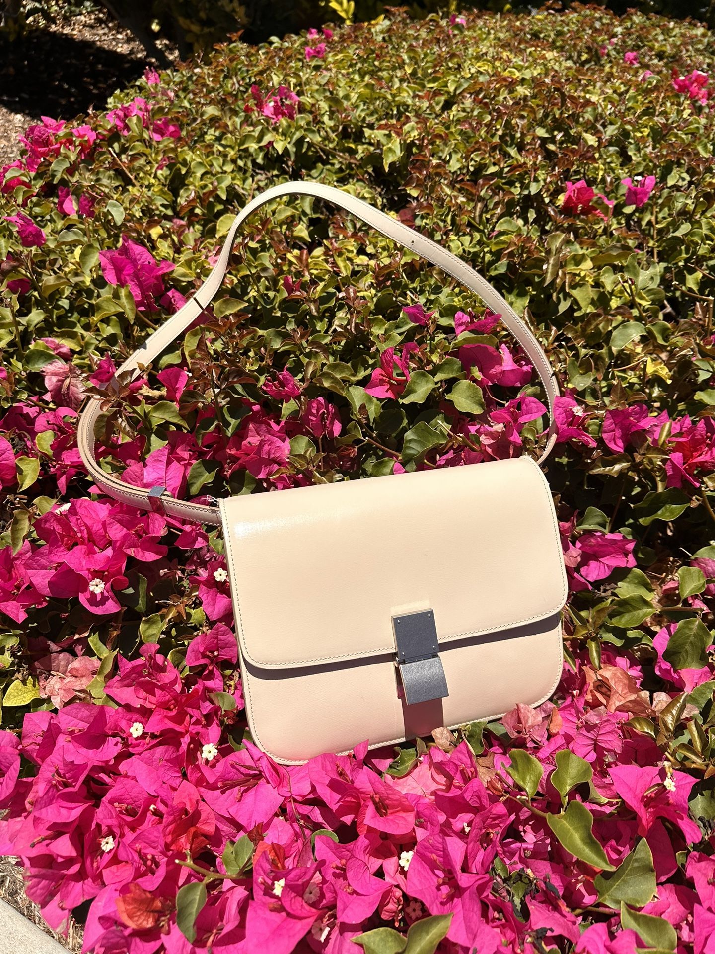 👜 CELINE Nude Box Calf Leather Shoulder Bag – For Sale
