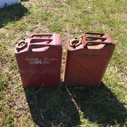 Old Jerry Cans X2
