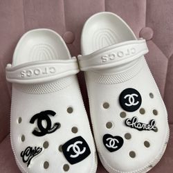 CROCS CHARMS ( 6pcs )