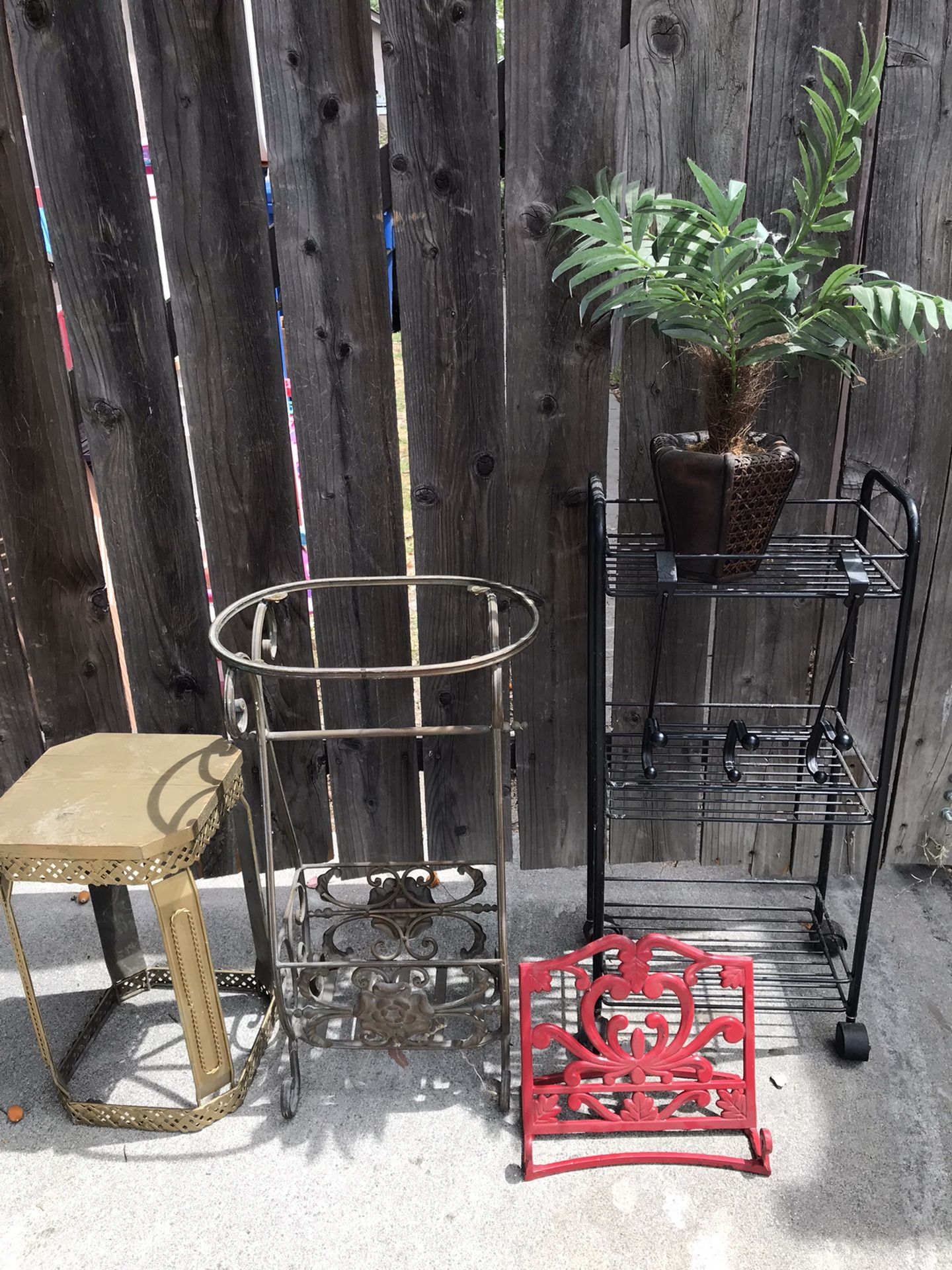Garden Stands Used Good condition Price Vary Obo See Below For Price