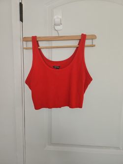 Size XL Red Cropped Tank Top