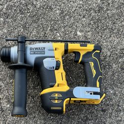 Dewalt Atomic Rotary Hammer Tool Only New Nuevo 