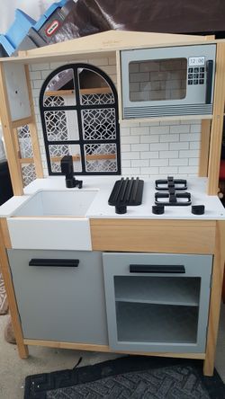 Hearth hand store play kitchen