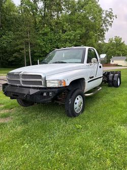 Engine Cummins/// Single Cab Dually