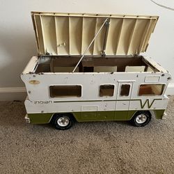 1970s Toni’s Winnebago RV motorhome Camper