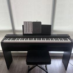 Yamaha P-125