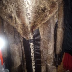Mink Coat Authentic (MUST GO)