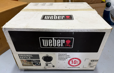 NEW Weber Original Kettle 22” Charcoal Grill
