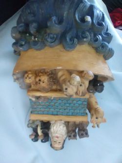 Vintage Noah's ark piece