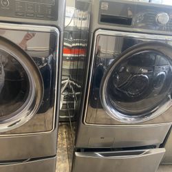 Kenmore Washer And Dryer Black Steinless Whit Pedestal 