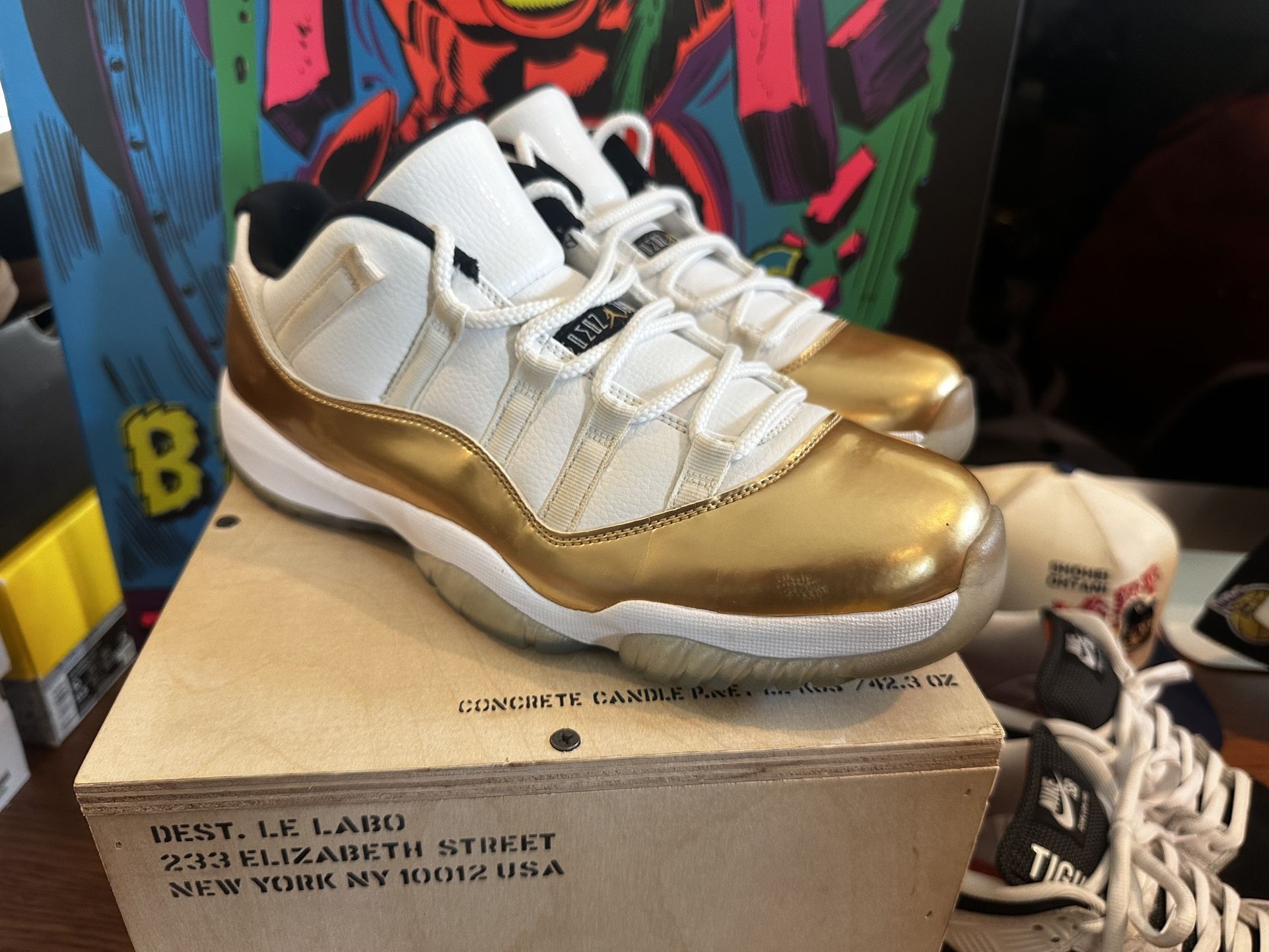 Air Jordan 11 Retro Low // Closing Ceremony Gold - 10M