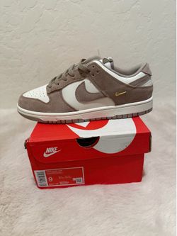 Nike Dunks size 9