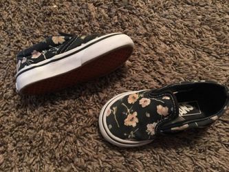 Girls floral vans size 6c