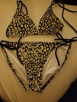 Op brand size large bikini set.