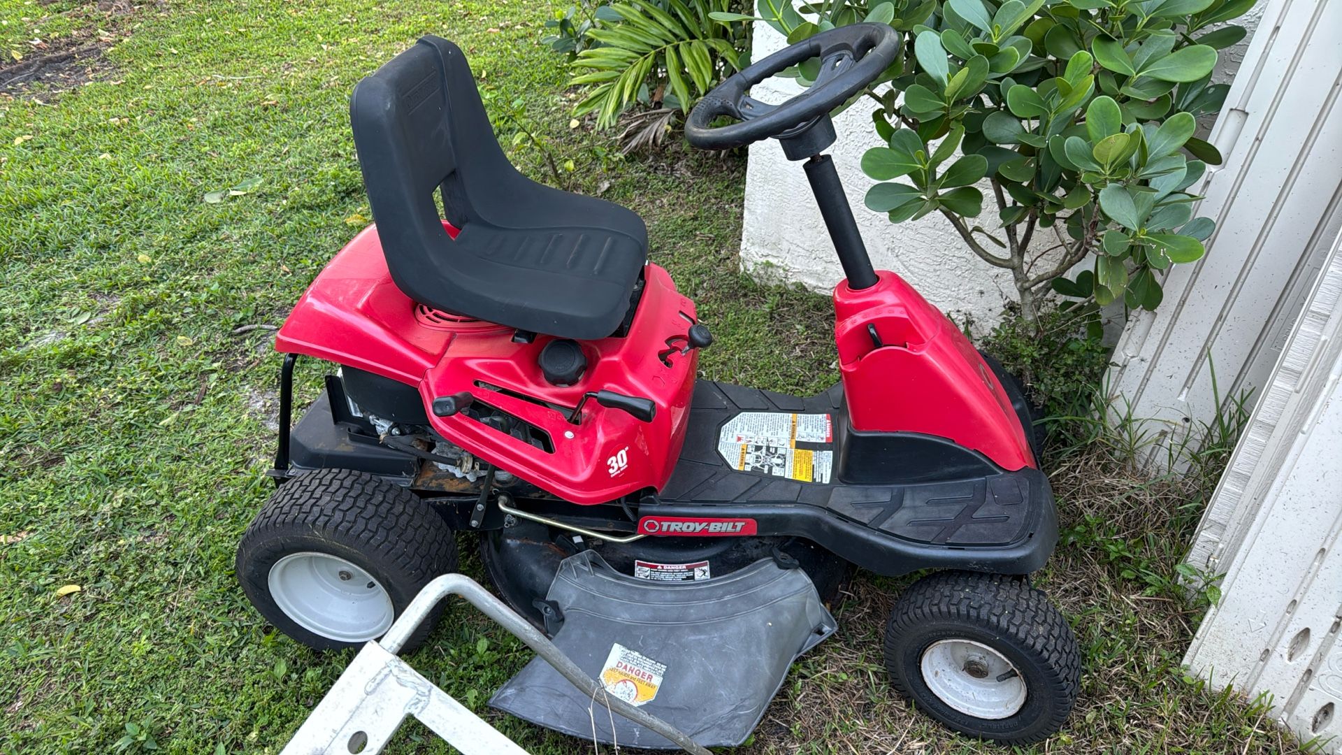 Troy Bilt 30” Lawn Mower