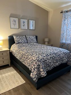 Bedroom Set - Queen