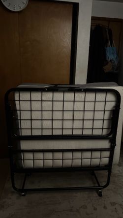 (FREE) Foldable Bed