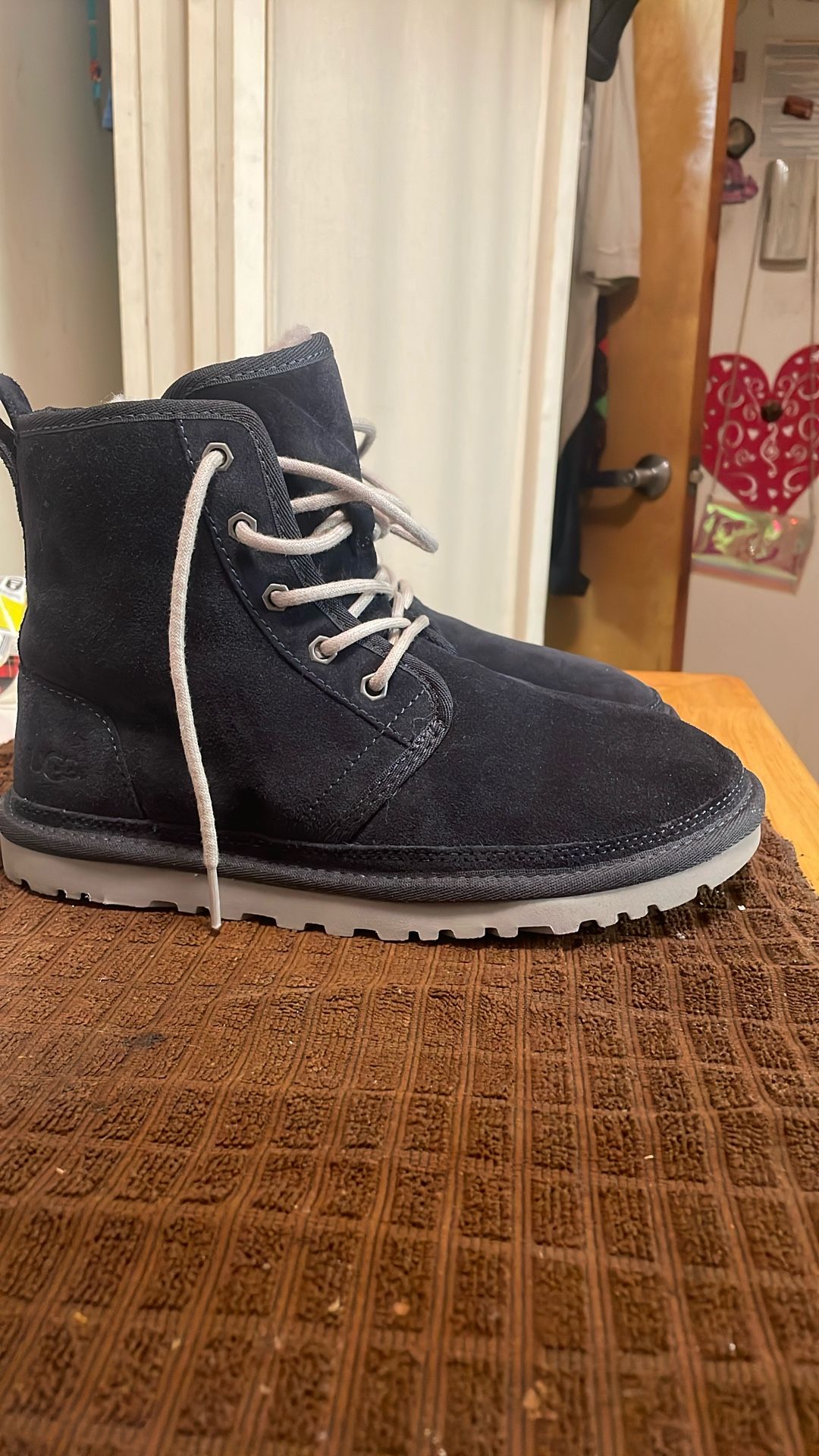Uggs Harkley Boot Size 7
