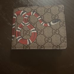 Gucci Wallet 
