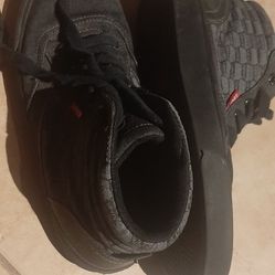 Mens Levi Shoes Size 9