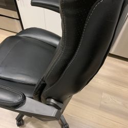 Lazyboy Adjustable Office Chair 