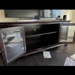 Solid wooden entertainment desk