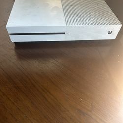 XBOX ONE S - WHITE 