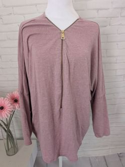 Olivia Blu Pink sweater size L