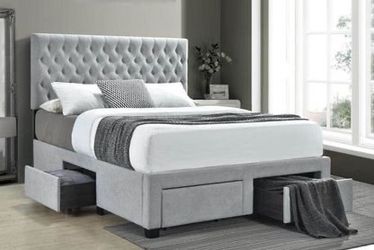 Brand New Light Grey Tufted Storage Bed