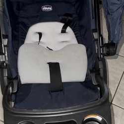Gently Used Chico Stroller for Sale! 🌟*