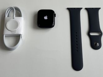 New Apple Watch Series 8 45 mm GPS