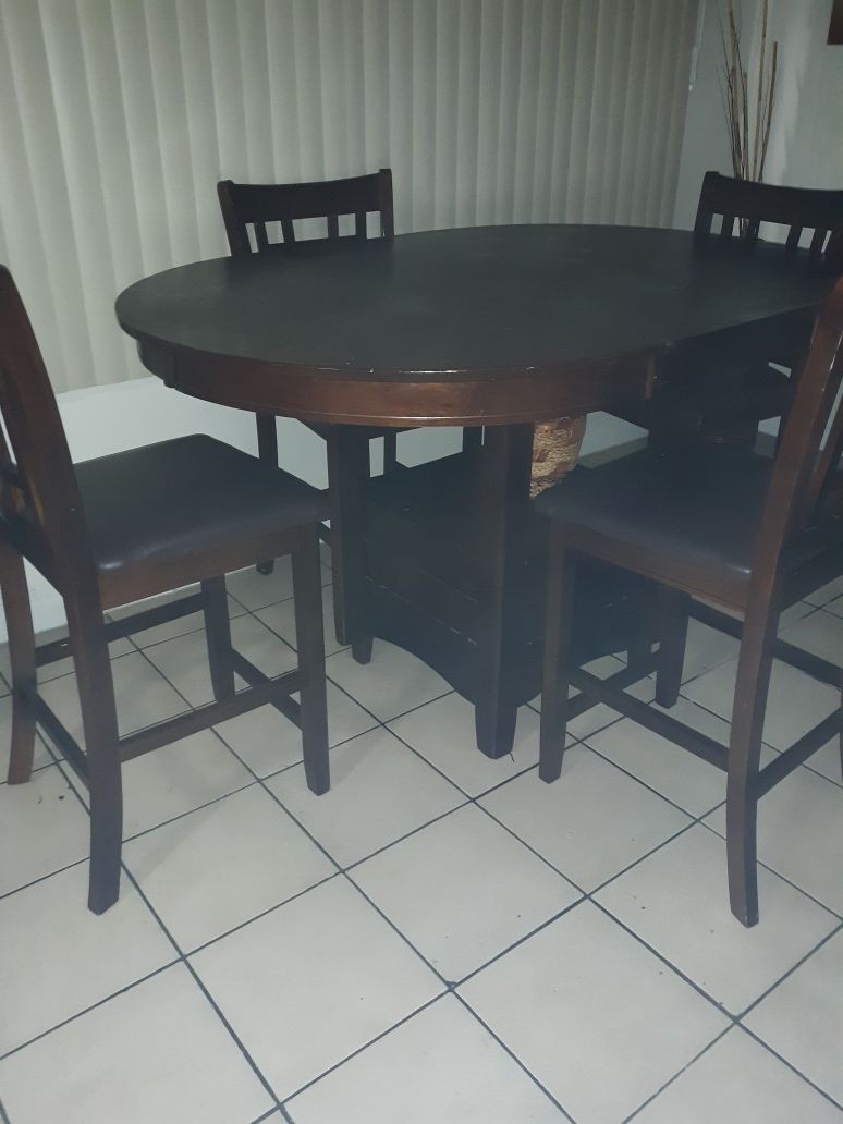 Comedor / Dining Table