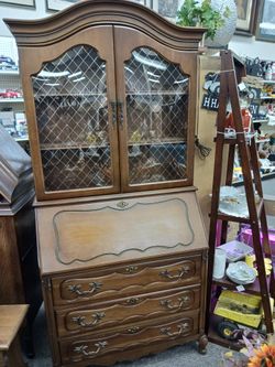 One Piece Secretary Desk Hutch