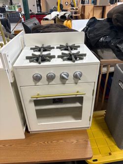 William SANOMA Kids Wooden Play Kitchen Stove Oven & Sink