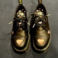 Dr. Martens 1461 Leather Quad Hearts Oxfords, Size 7