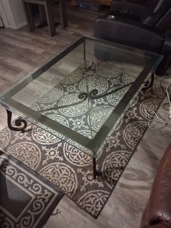 WROUGHT IRON COFFEE TABLE GLASS TOP