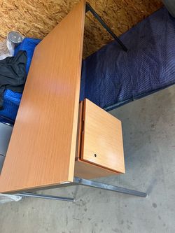 Knoll mid century desk