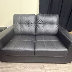 Couch ! Read Description Please! 