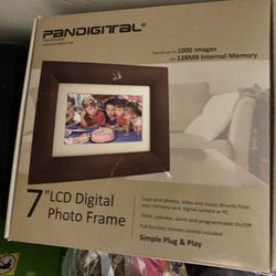 Digital Photo Frame 