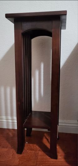 Stand 32 X 12 X 12 Inches